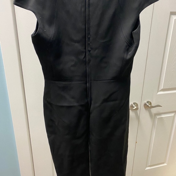 Zara Basic Dress - Picture 2 of 5